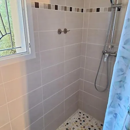 Maison Avec Jardin Au Coeur Du Bassin D'arcachon Holiday home Gujan-Mestras